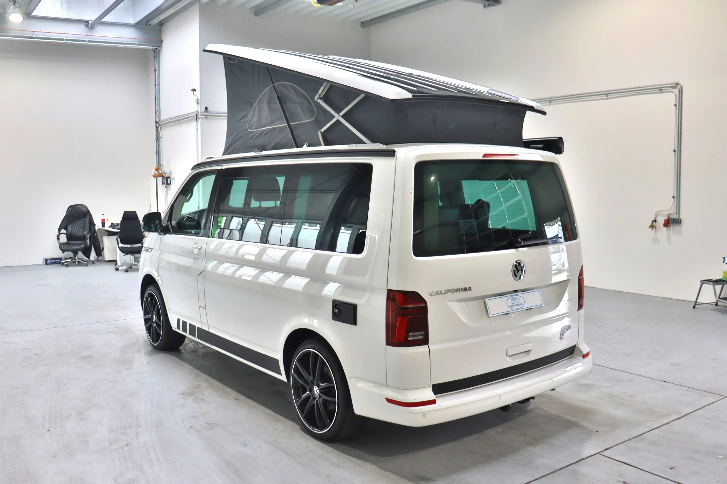 VOLKSWAGEN California T 6.1 Coast Edition